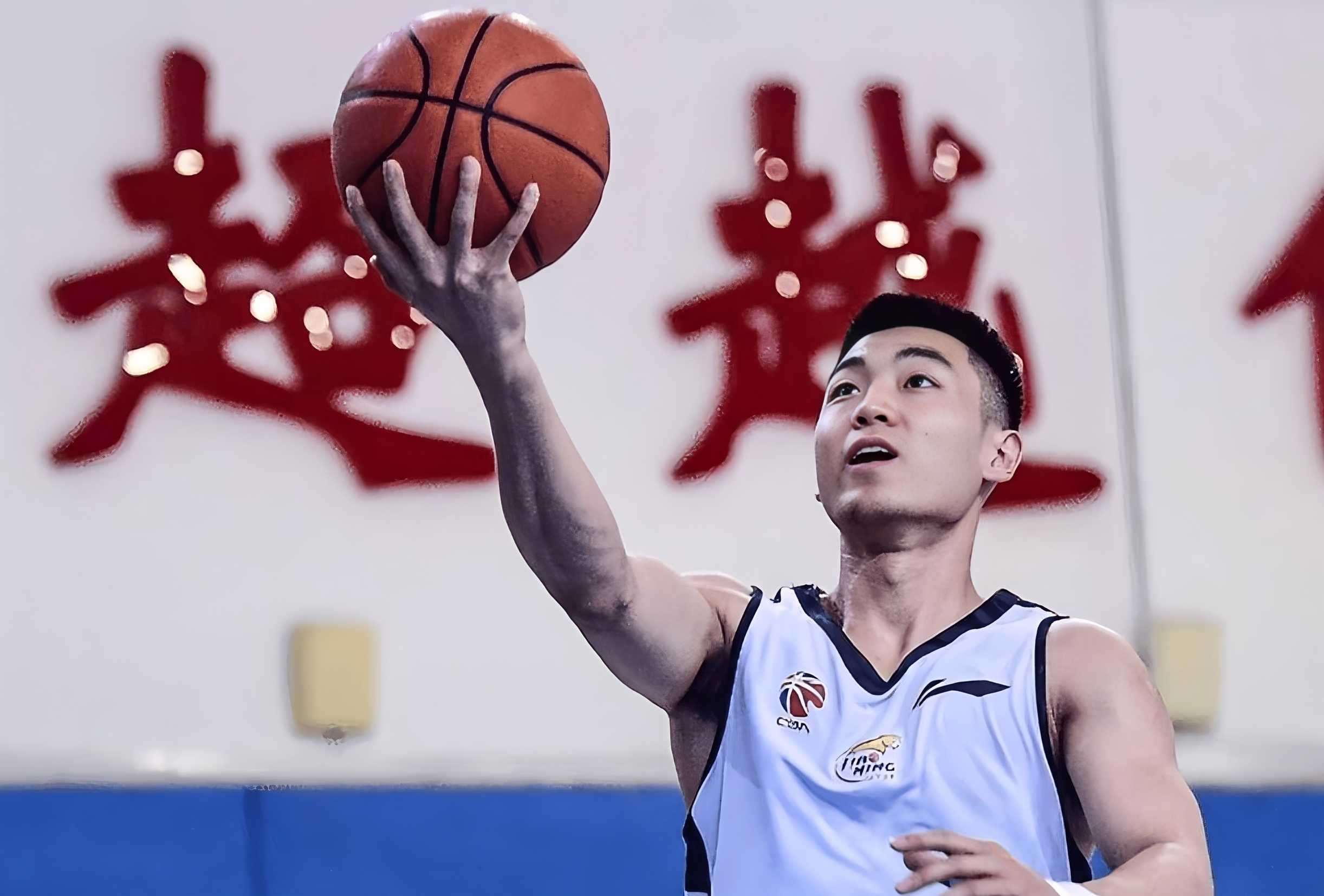 九游游戏大全-关于重磅！莱比锡今夜遗憾出局今夜山东男篮调整名单以备CBA季后赛，俄克拉荷马雷霆围绕西甲防线松动的信息