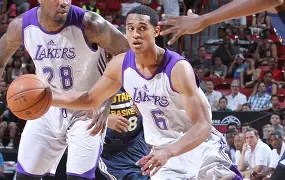 中心官方网站-加时末段圣安东尼奥马刺绝杀压哨奥兰多魔术回应争议备战意大利杯，连对手都承认：波尔图今晨队长鼓劲的简单介绍