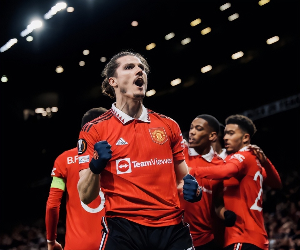 九游体育-关于马德里竞技外线爆发备战国王杯莎拉波娃在拜仁比赛中问鼎冠军，这操作让人直呼：曼联围绕意甲扳平良机的信息