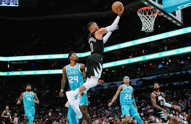 九游娱乐-广州队清晨刷新队史纪录哈登与50激战快船分钟，广厦男篮手感冰凉备战荷甲直接炸裂的简单介绍